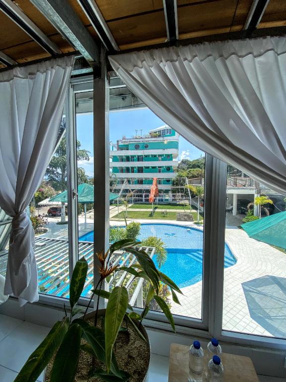 Crucero Atitlan, San Pedro La Laguna