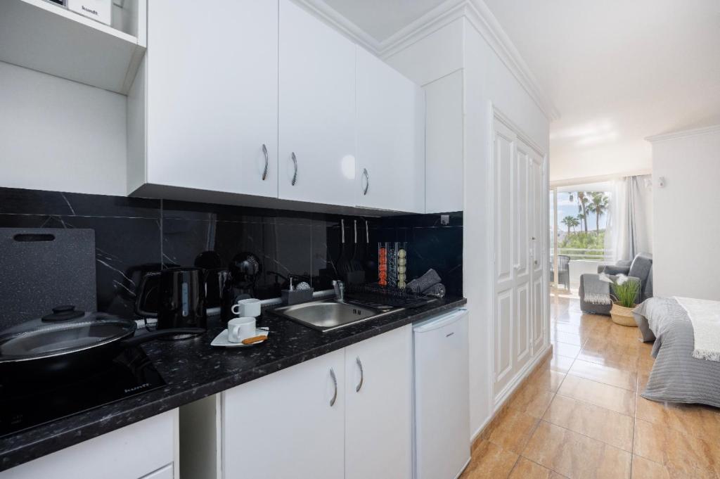 Lovely Apartman Tenerife - 2