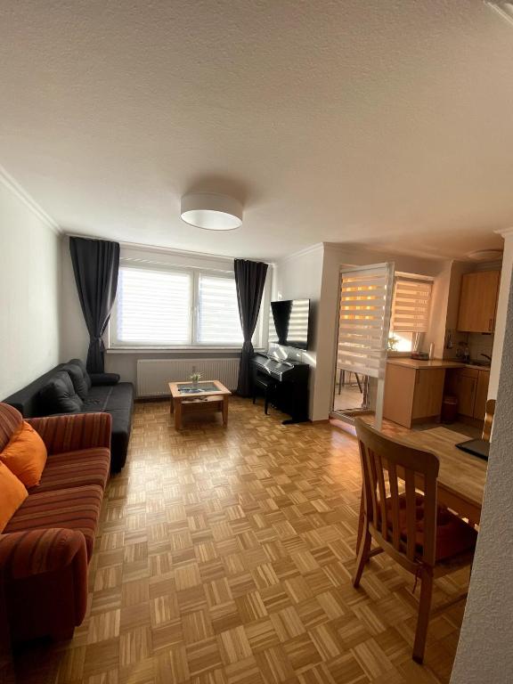 1 Zimmer Apartment mit Balkon, Neuss
