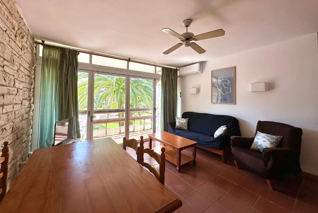 Home Ibiza Salou - 4