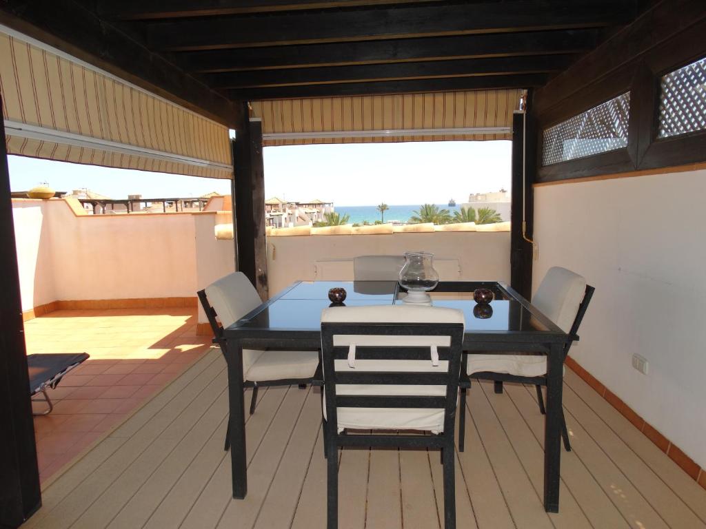 ÁTICO NUEVO VERA SOLARiUM URBANIZACION A PIE DE PLAYA - 4