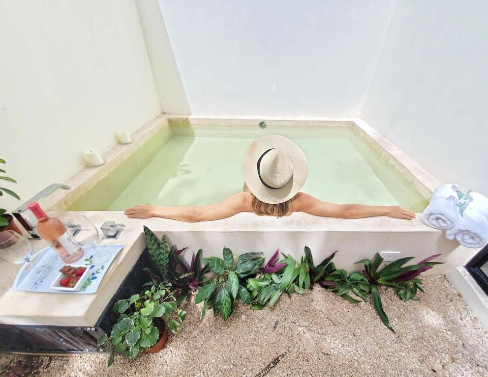Tulum private jungle cool pool 500 mbps Wi-Fi 3 Bikes King Bed - 4