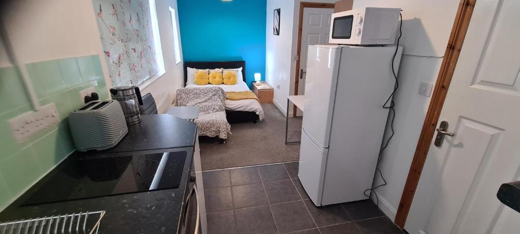 Sheridan House - Self contain flats Long or Short Stay Special Rate Available, Derby