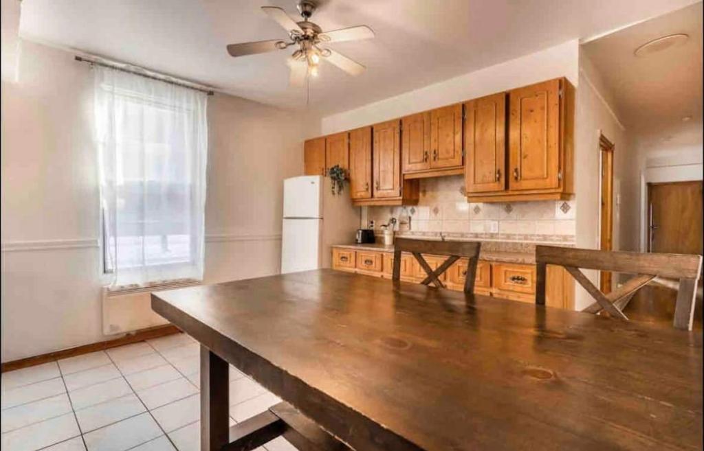 Full Unit METRO VERDUN Pet Friendly, Montreal