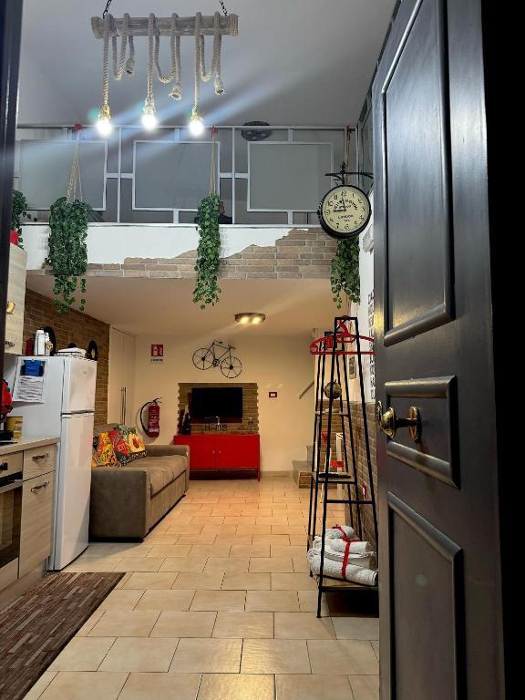 Frizzi & Lazzi House, Neapol