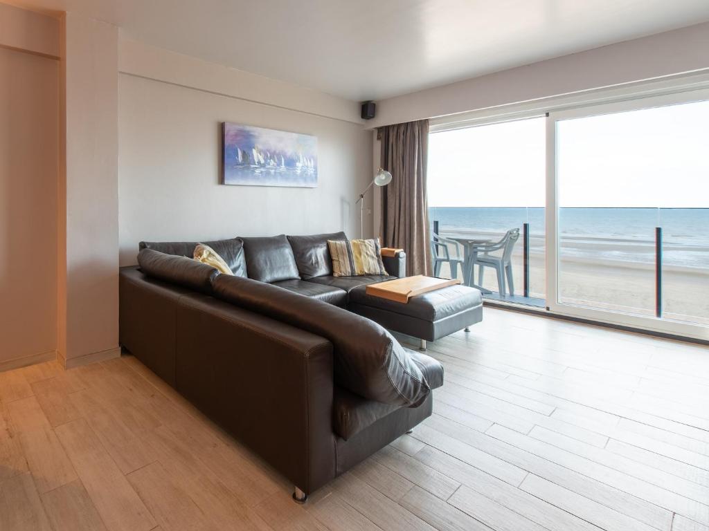Apartment in Middelkerke with Sea View, Middelkerke