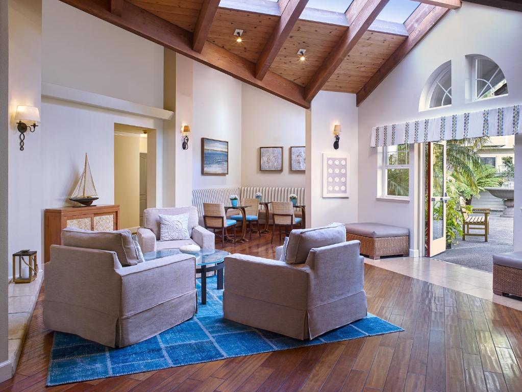 Beach House Half Moon Bay photo