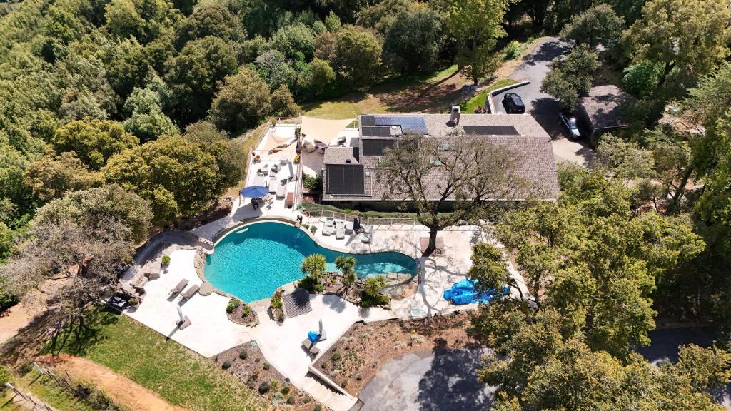 Montebello Views, Cupertino