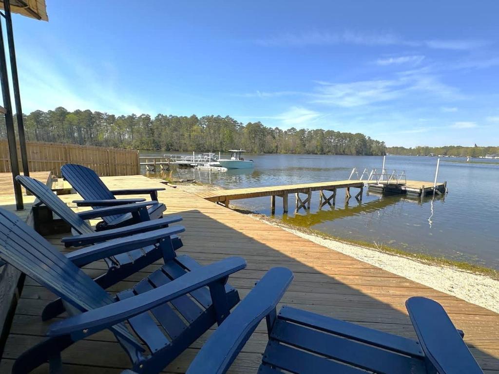 Time Well Wasted, Lake Murray Shores