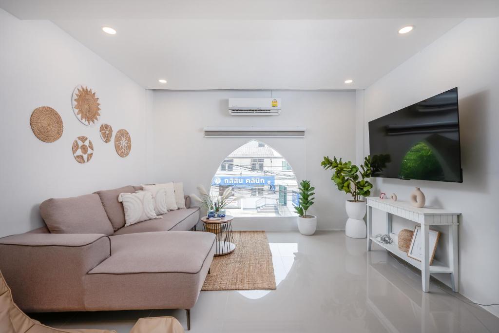 Digital Nomad 5BR House Fast Wi-Fi In Nimmanhemin, Chiang Mai