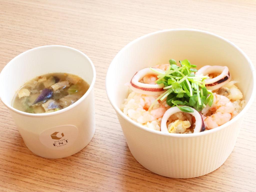 餐飲服務