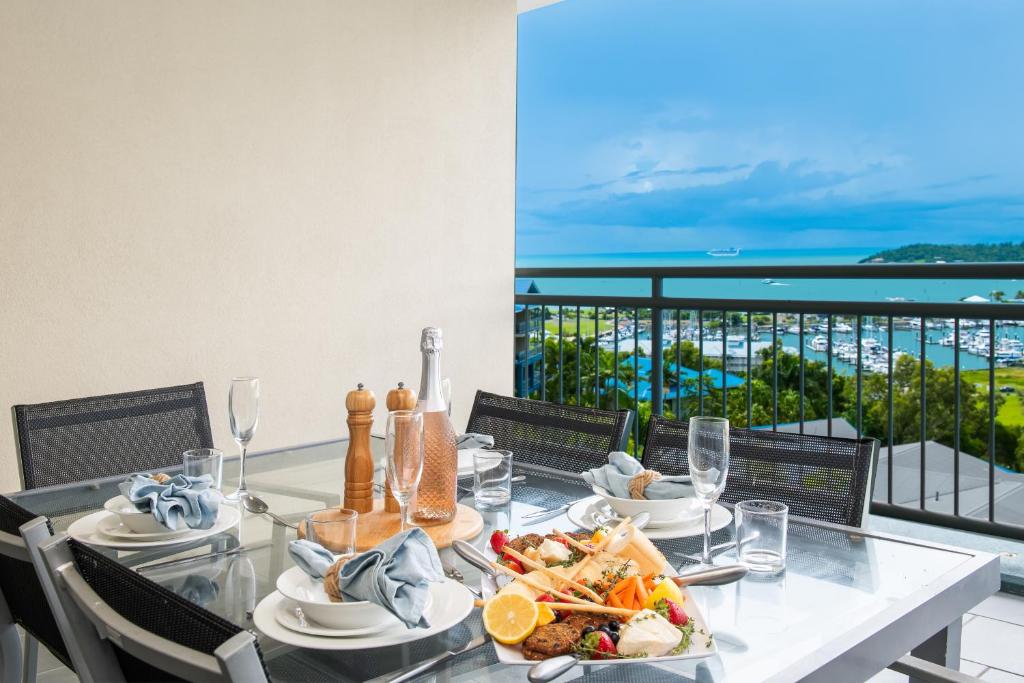 Club Airlie, Airlie Beach