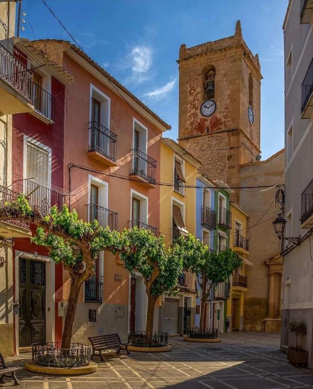 PLAZA IGLESIA HappyVila - 5