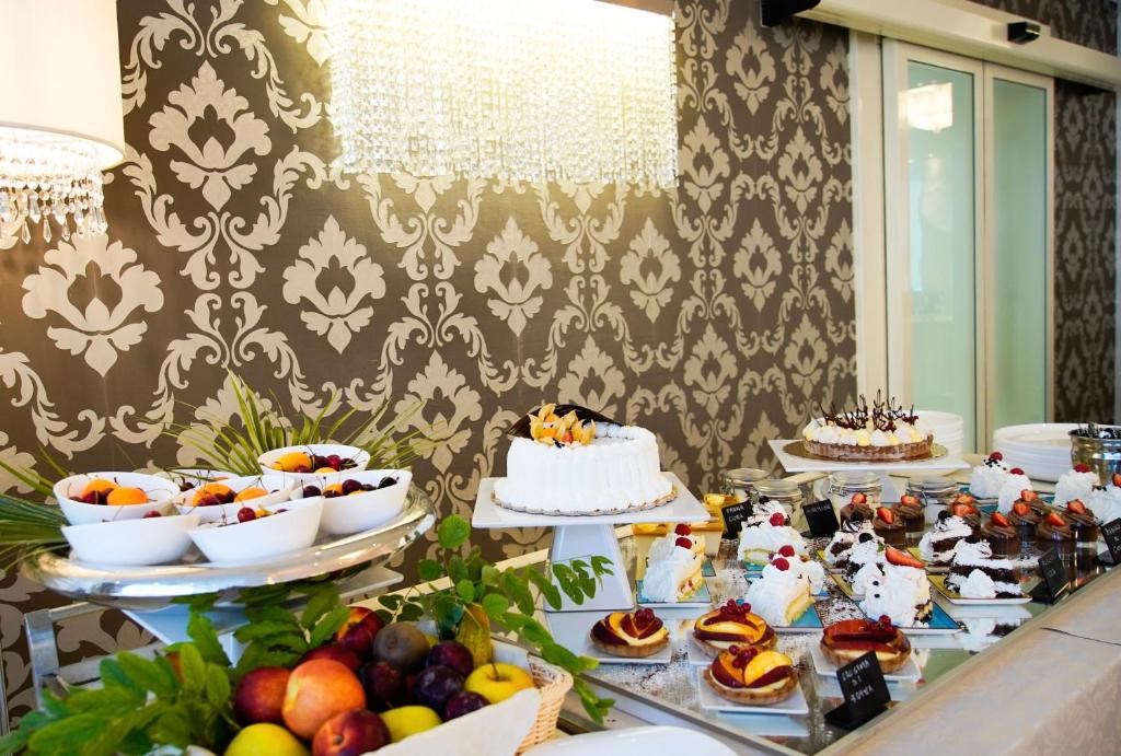 Hotel Alexander — Restauracje i bary in Milano Marittima, Emilia-Romania