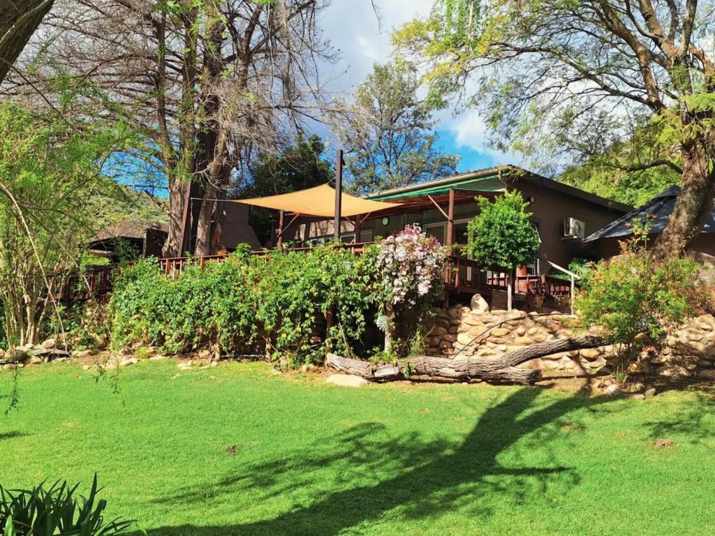 Unit Blessed, Oudtshoorn