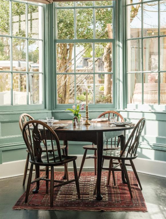 The Grosvenor Arms  館内設備