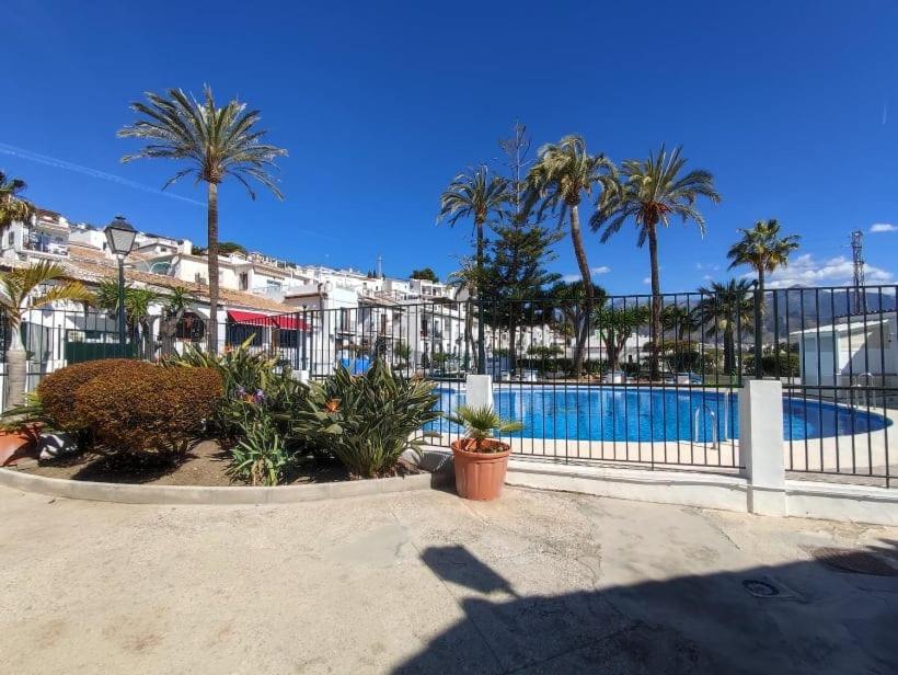 Beautiful 4 bedroom town house in Punta Lara Nerja - 5