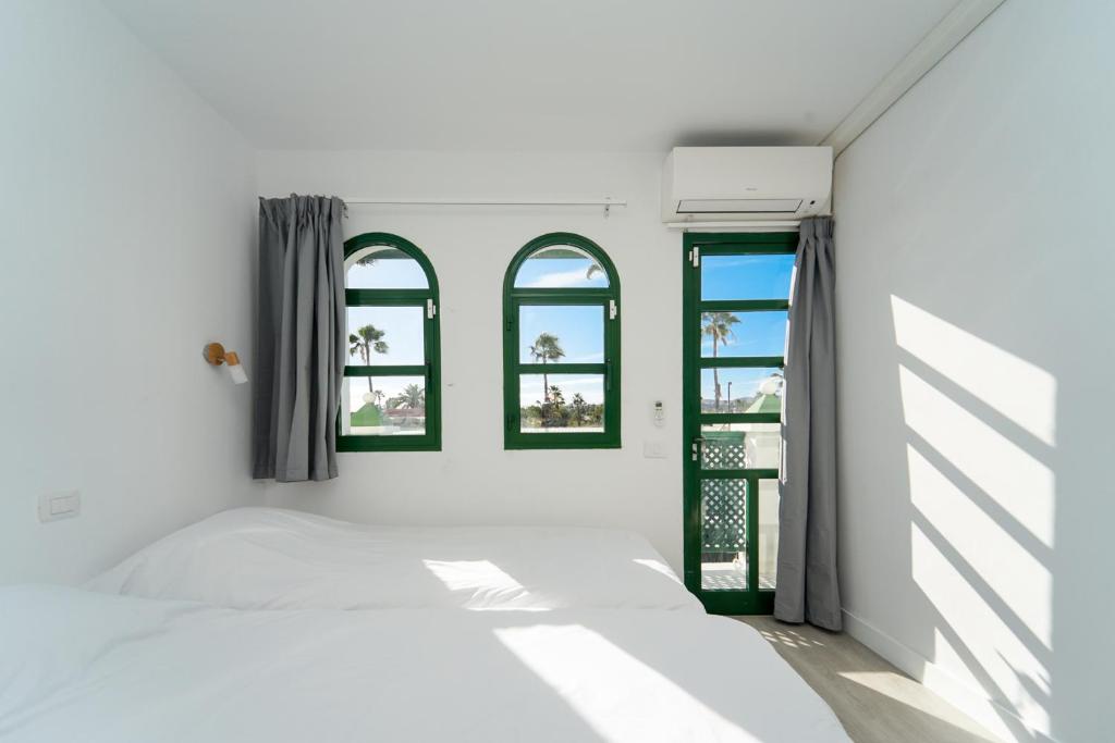 Green Haven Bungalow with Pool & Garden Terrace By Canarias Prime Homes - 2