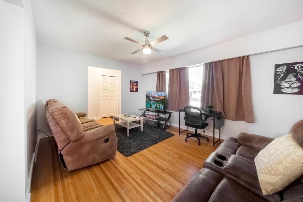 Beautiful Home In A Prime Location, Winnipeg