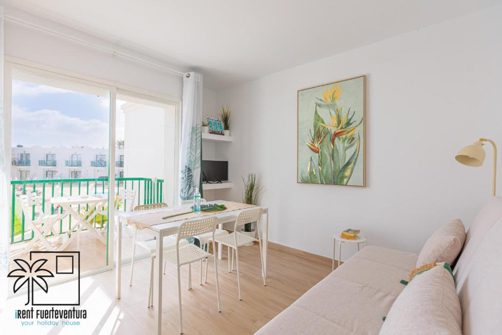 Alegria Pool View & WiFi by iRent Fuerteventura, Corralejo