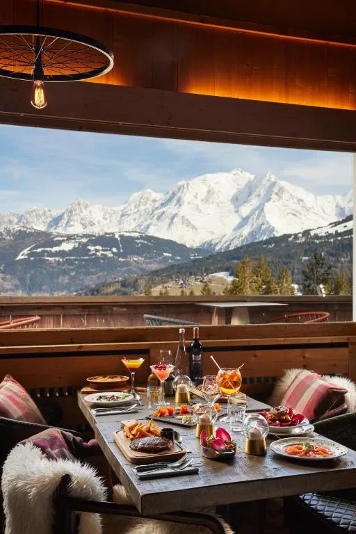 Chalet Alpen Valley, Mont-Blanc，位于孔布卢的酒店