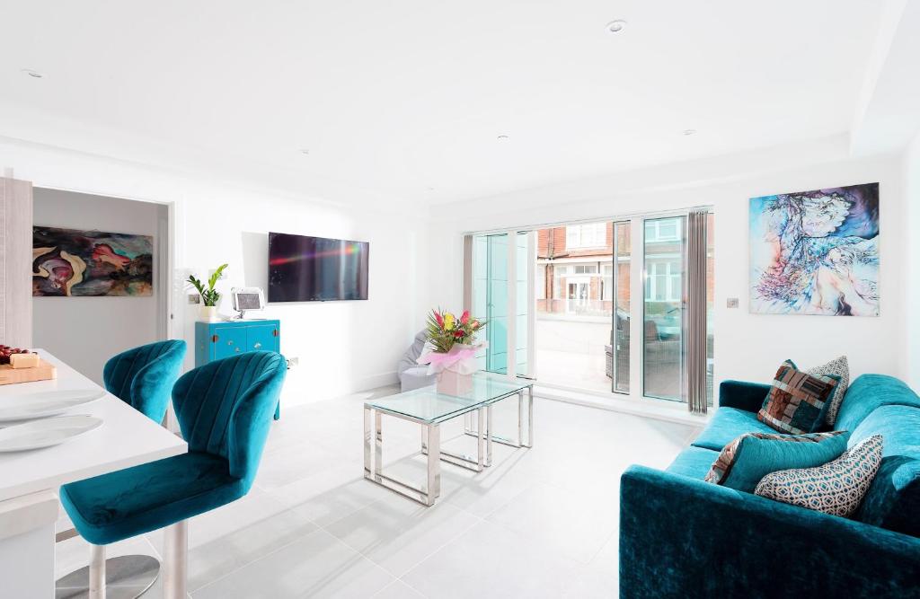 28 Cliff Edge in Newquay, Newquay