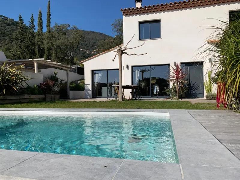 Bright Villa On Forest Edge In Cavalaire - 1
