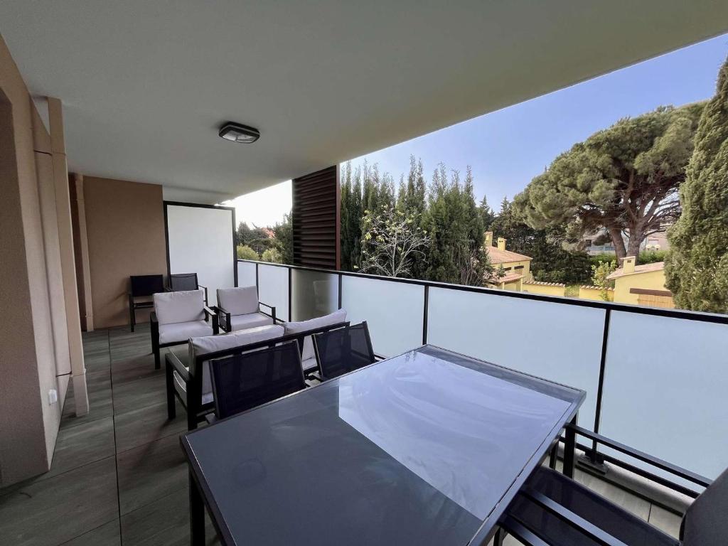 Appartement Neuf Climatisé, Terrasse, Parking, Plage à Pied, Cavalaire-sur-Mer - FR-1-226B-106 - 1