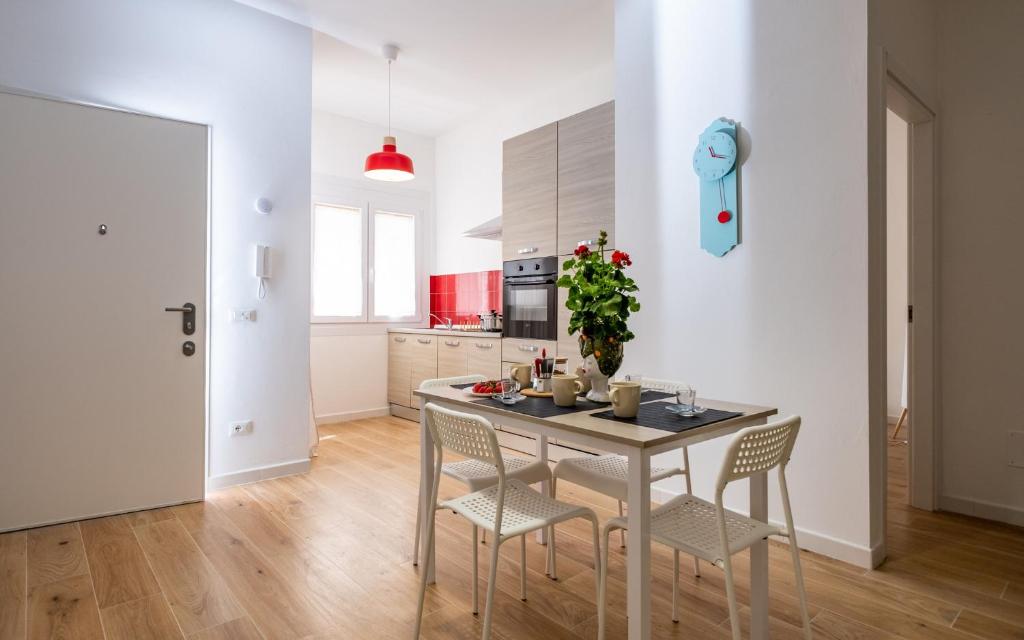 GuestHost - Casa Botero, Piombino