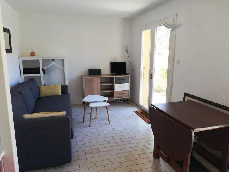 AGREABLE APPARTEMENT AVEC PARKING DANS UNE RESIDENCE ARBOREE TRES CALME - 2