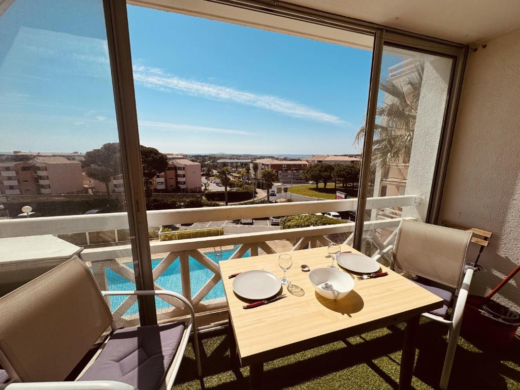 Sete T2 avec piscine, parking, proche des plages - 3