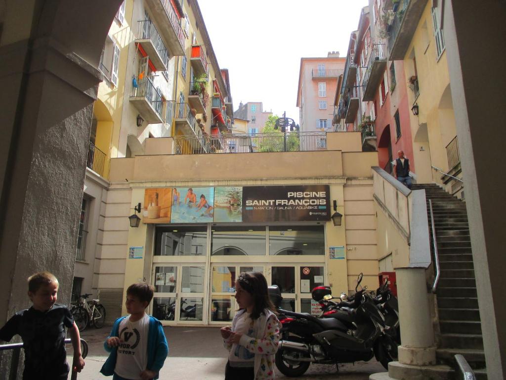 Nice Apartment Old Town 전경