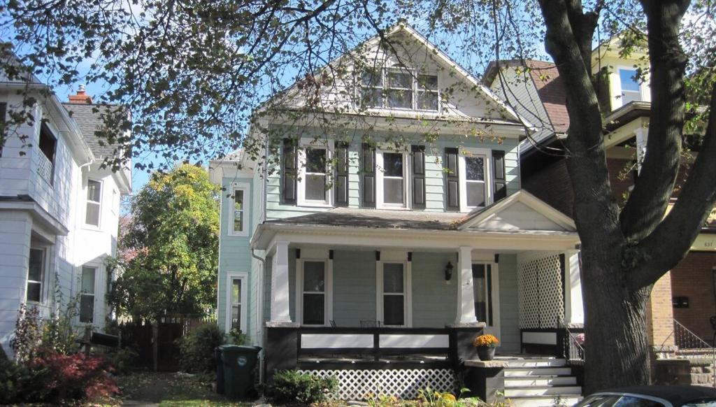 Walk to the Falls from The Mint, Niagara Falls