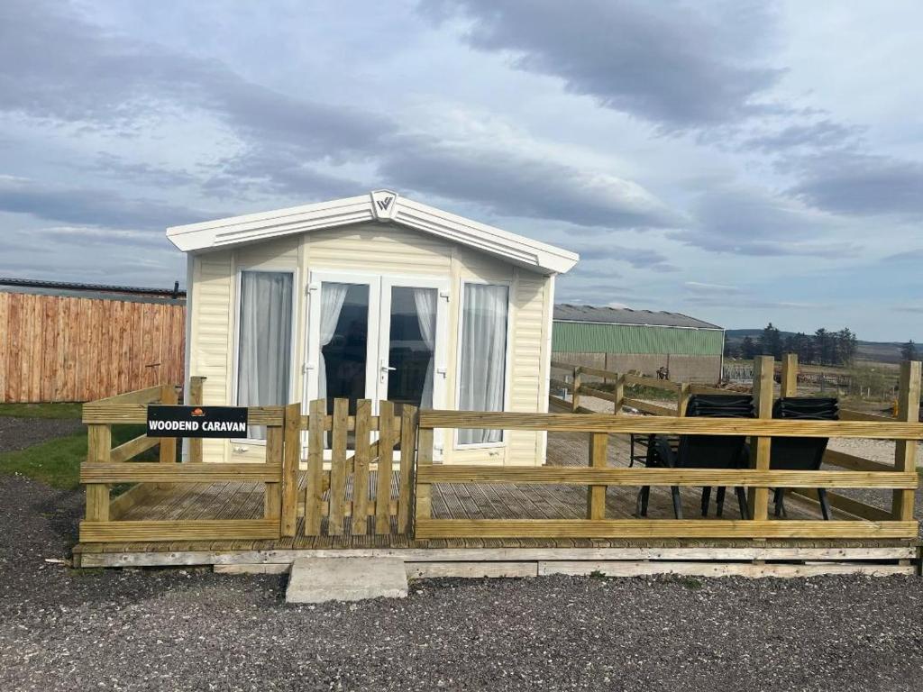 Woodend Caravan, Shinness