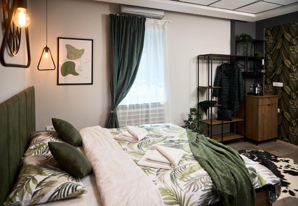 Brent Collection - Apartments in City Center - 5