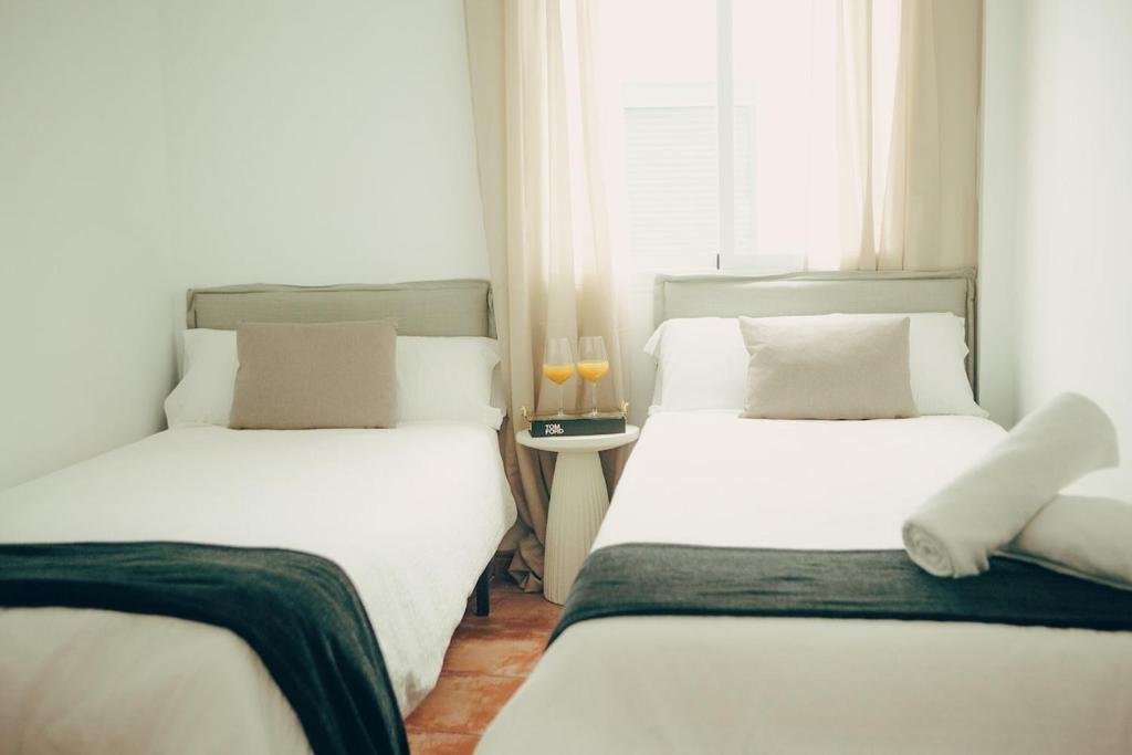 Azure Beachside Apartment - 50M from the Beach - 5