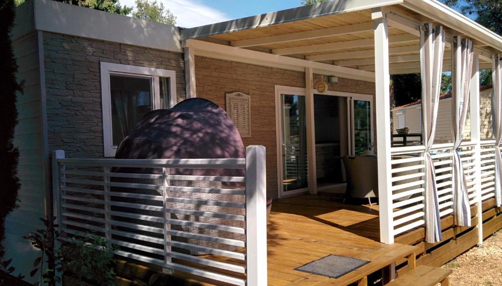 Mobile Homes Danijela in Amadria Park Trogir — Hotel in Seget Vranjica