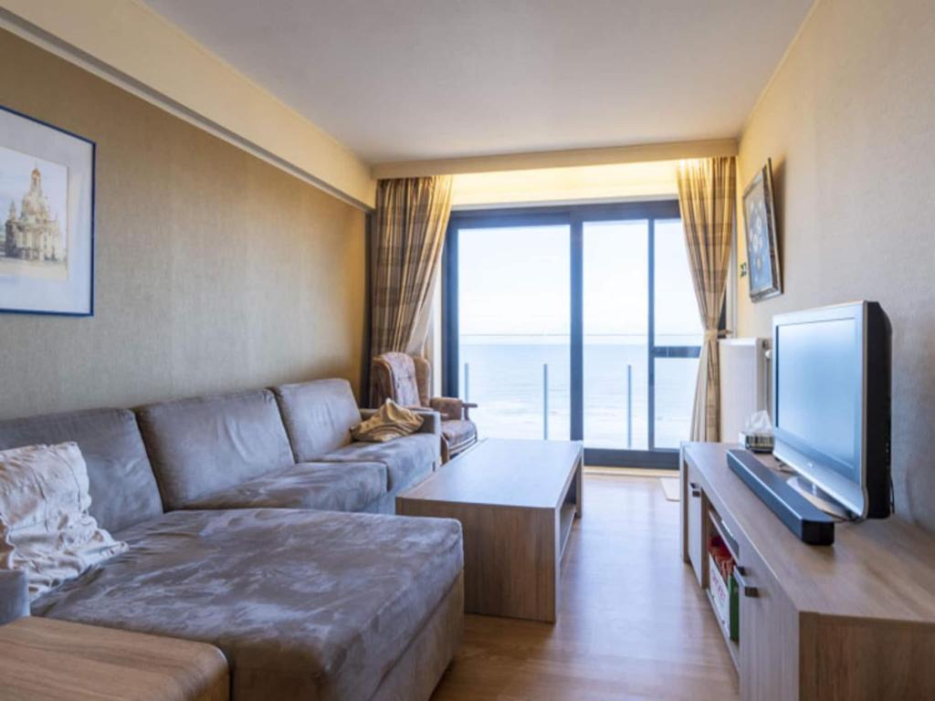 Apartment in Middelkerke with Sea Views, Middelkerke