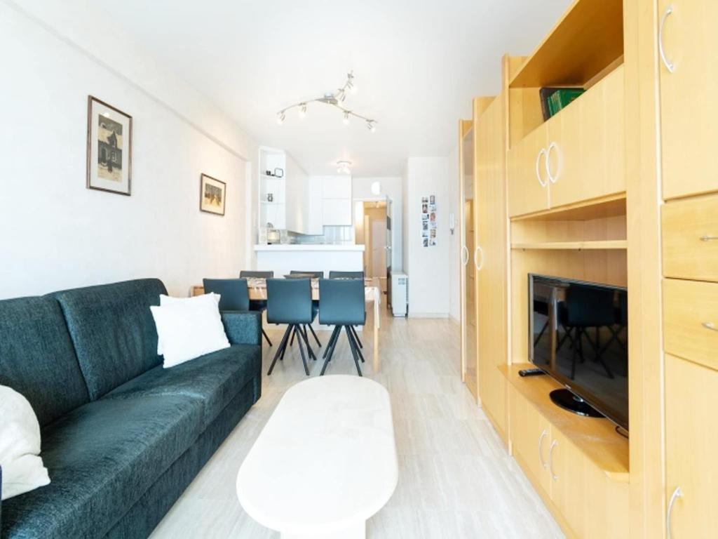 Apartment in Middelkerke with Sea Views, Middelkerke