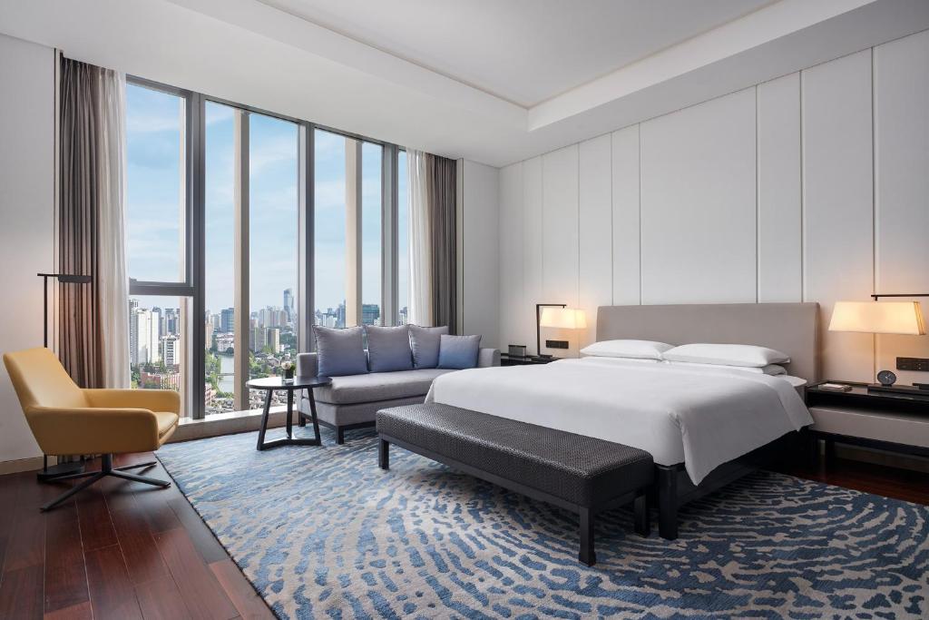 Hyatt Regency 상하이 글로벌 하버 객실 내부