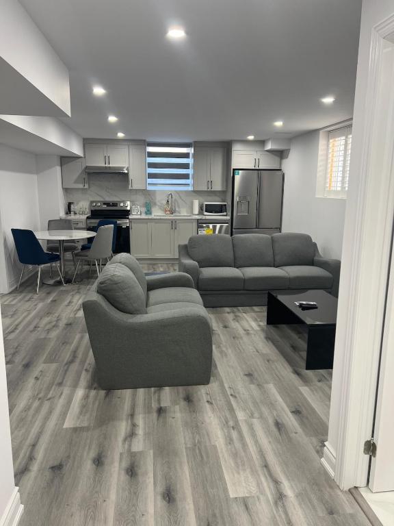 Welcome to Skies Abode, Paris