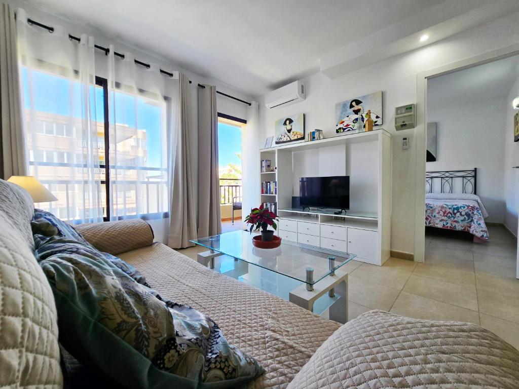 AA Guest - Beach Paradise Sea Views Eco Apartment, Fuengirola