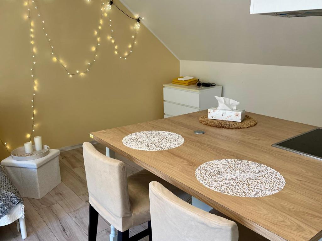 A Studio That Warms the Soul, Tapa