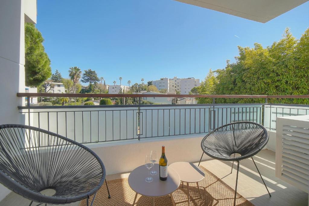Elégant studio TERRASSE- proche PLAGES et CROISETTE A0B206 - 2