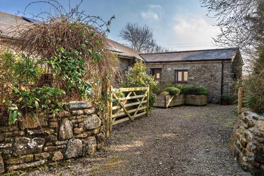 Finest Retreats - Jubilee Barn Cottage at Bodmin Moor, Saint Breward