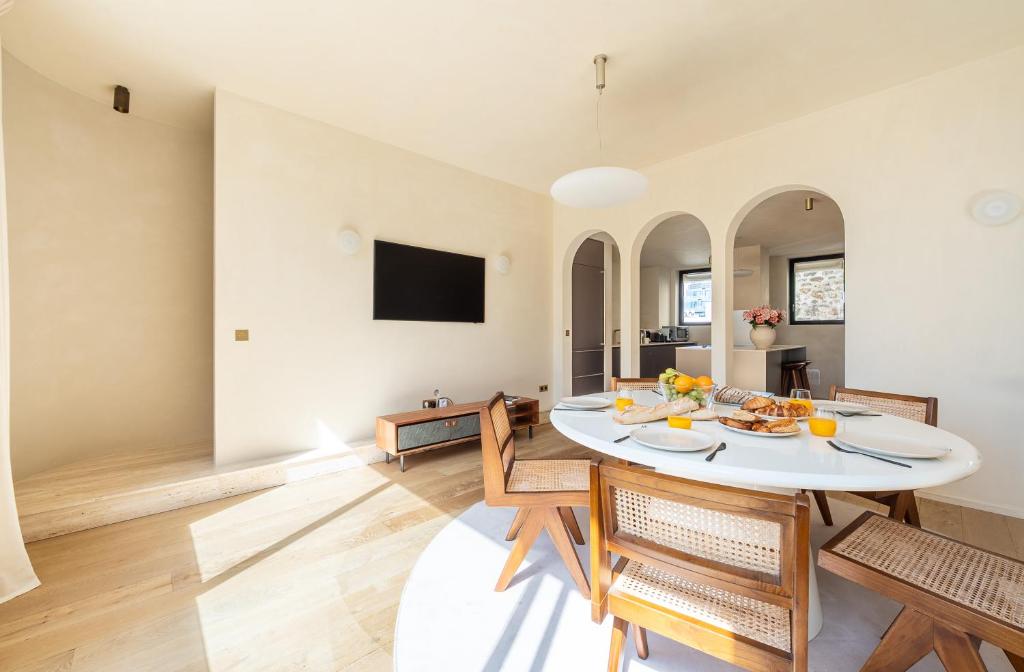 Lease Mobility l Champs-Elysée & Eiffel View l Triplex 2BR & Rooftop - 5