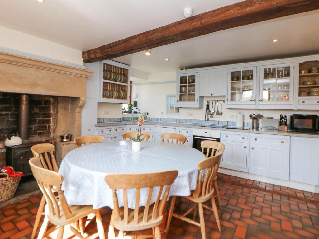 Slade House, Ashbourne photo 4