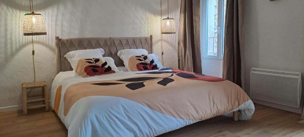 Charmant appartement au coeur du village avec vue mer - 3