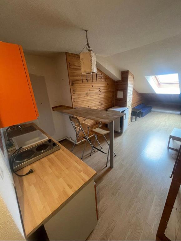 Le balcon du Vercors, Château-Bernard