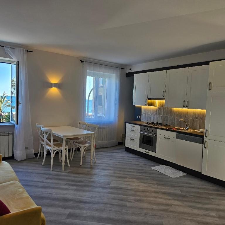 Casa Clelia, esclusivo frontemare a Varazze - 3